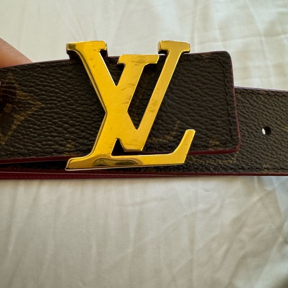 Louis Vuitton Initiales Reversible 30mm Belt, Cherry Red and Monogram Canvas - Picture 11 of 12